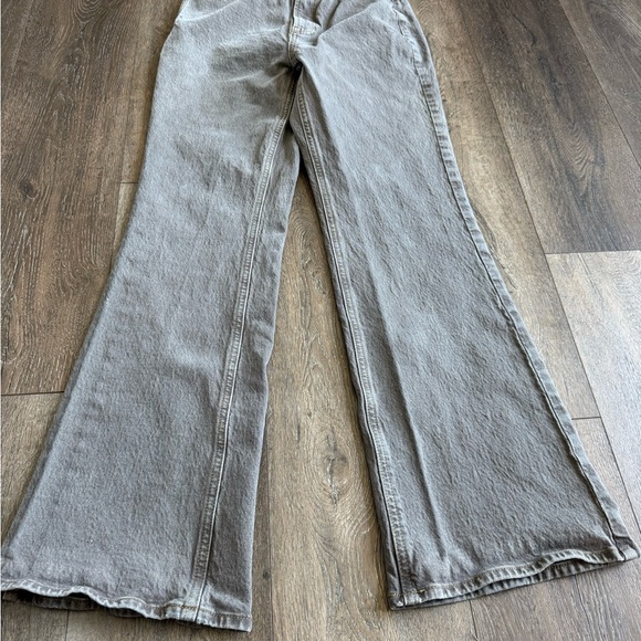 Pacsun Flare Jeans, brown in color. High rise bootcut, women’s size 26. - Picture 3 of 8